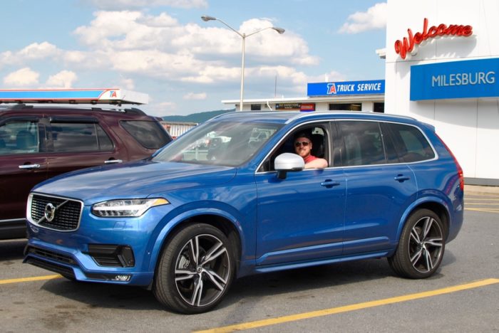 Christine Cameron我的风格yb亚博药片分享她的公路旅行必需品5