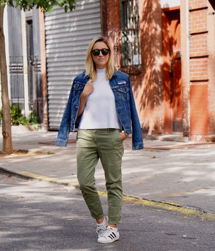 christine-cameron-of-my-style-pill-wearing-a-levis-seahawks-nfl-denim-jacket-3