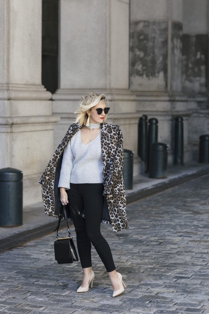 BB-Dakota-Leopard-jacket-with英式工厂毛衣 - 带Lagence-jeans-and-etienne-aigner-bag-1