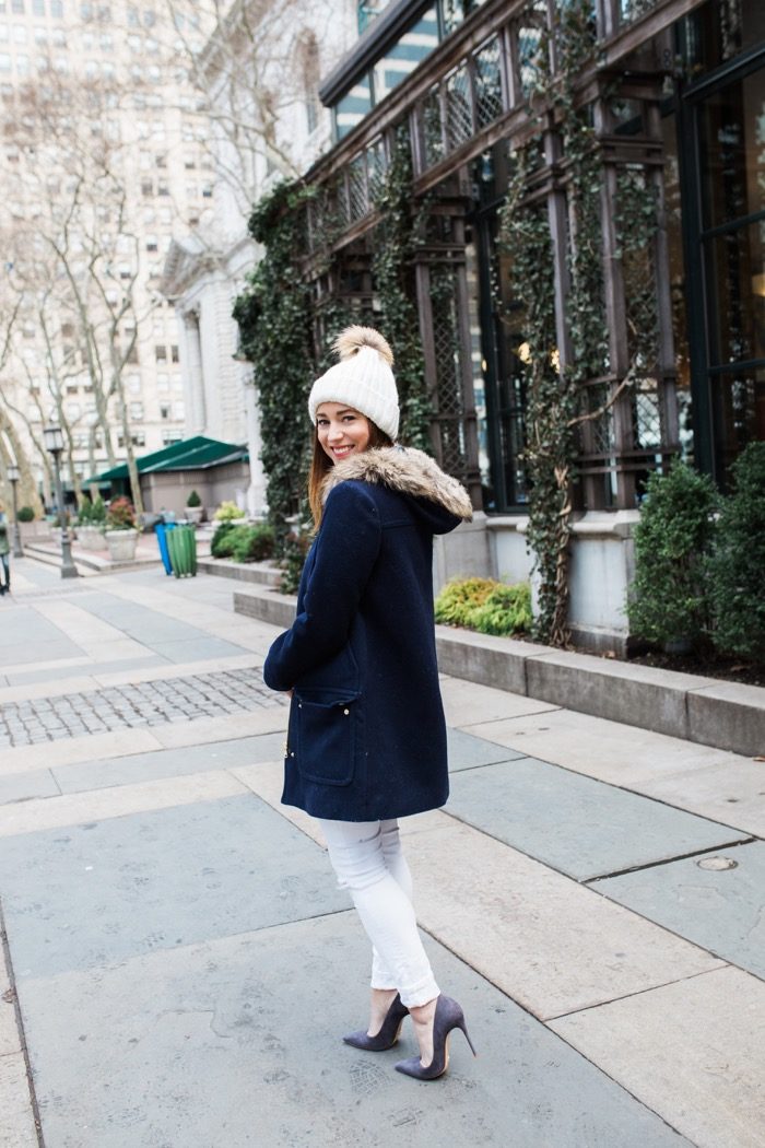 Christine-Cameron-My-Style-Pill-White-Jeans-Jcrew-Navy-Jacket5上衣